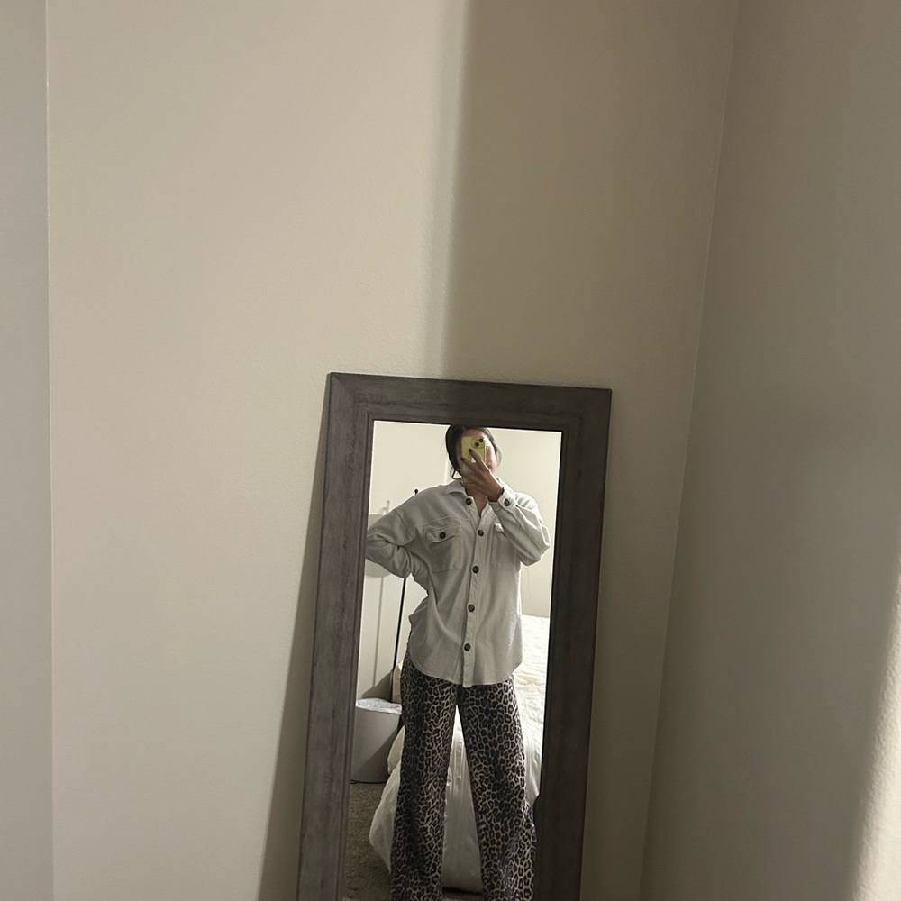 White Button-Up Jacket - Picture 4 of 5
